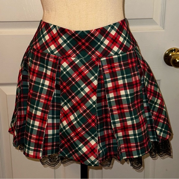 Sugar Thrillz Dresses & Skirts - Sugar Thrillz Dolls Kill ‘HOLIDAY PARTY’ Red Green Black Plaid Skirt XL NWT